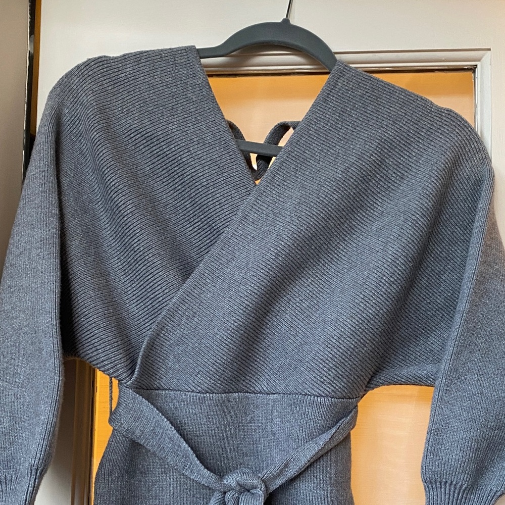 EUC Forever 21 Gray Wrap Dolman Sleeve Midi Sweater Dress - Picture 7 of 13